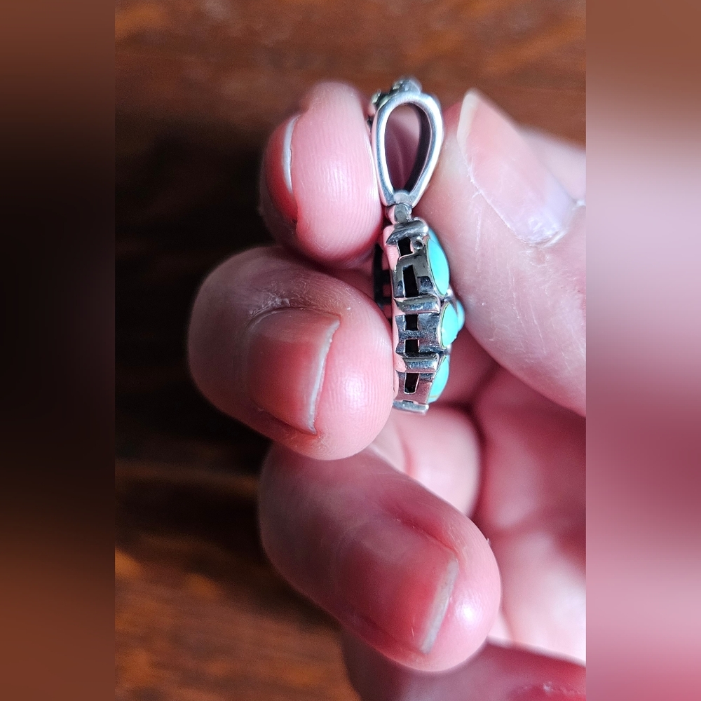 Sterling silver turquoise pendant - Picture 3 of 4